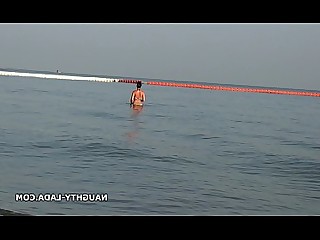 समुद्र तट बिकिनी एमआईएलए जनता असभ्य भीगा हुआ